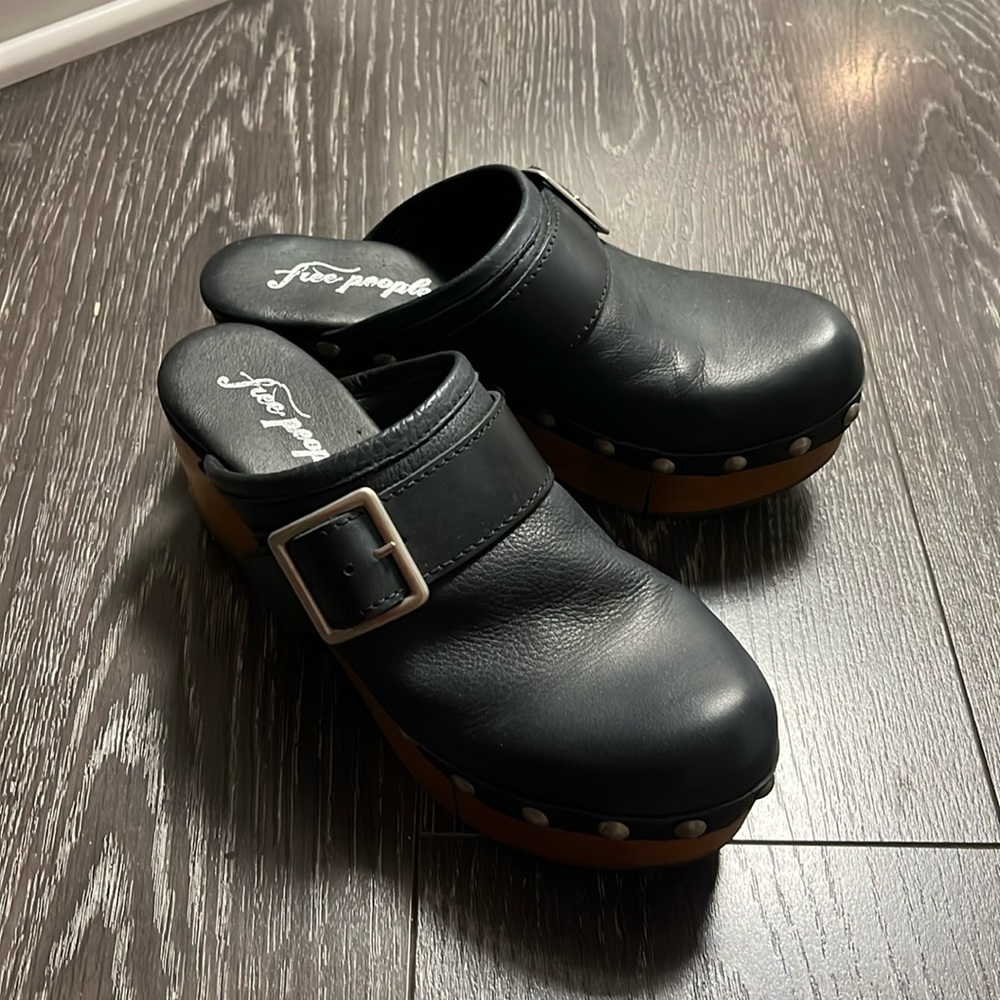 Free People Culver City Clogs - new, size 38 / 7.5 or 8